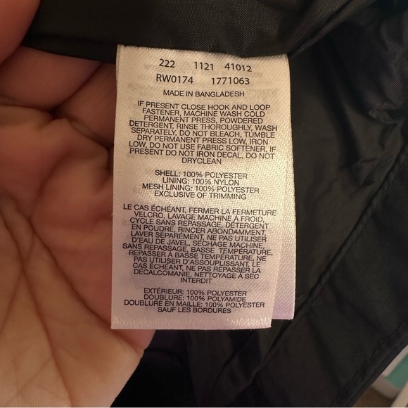 Columbia Women’s Black Omnitech Waterproof Jacket, 3X - Picture 9 of 11